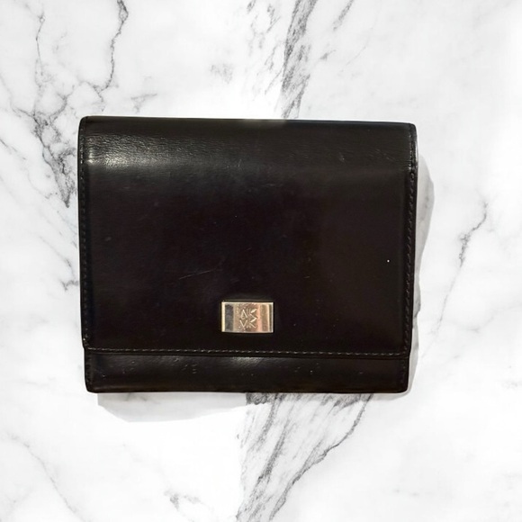 Michael Kors Vintage Black Leather Compact Snap Wallet - Picture 1 of 9